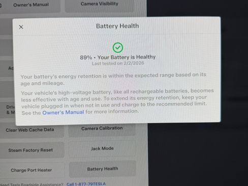 Used 2022 Tesla Model S Plaid image 5