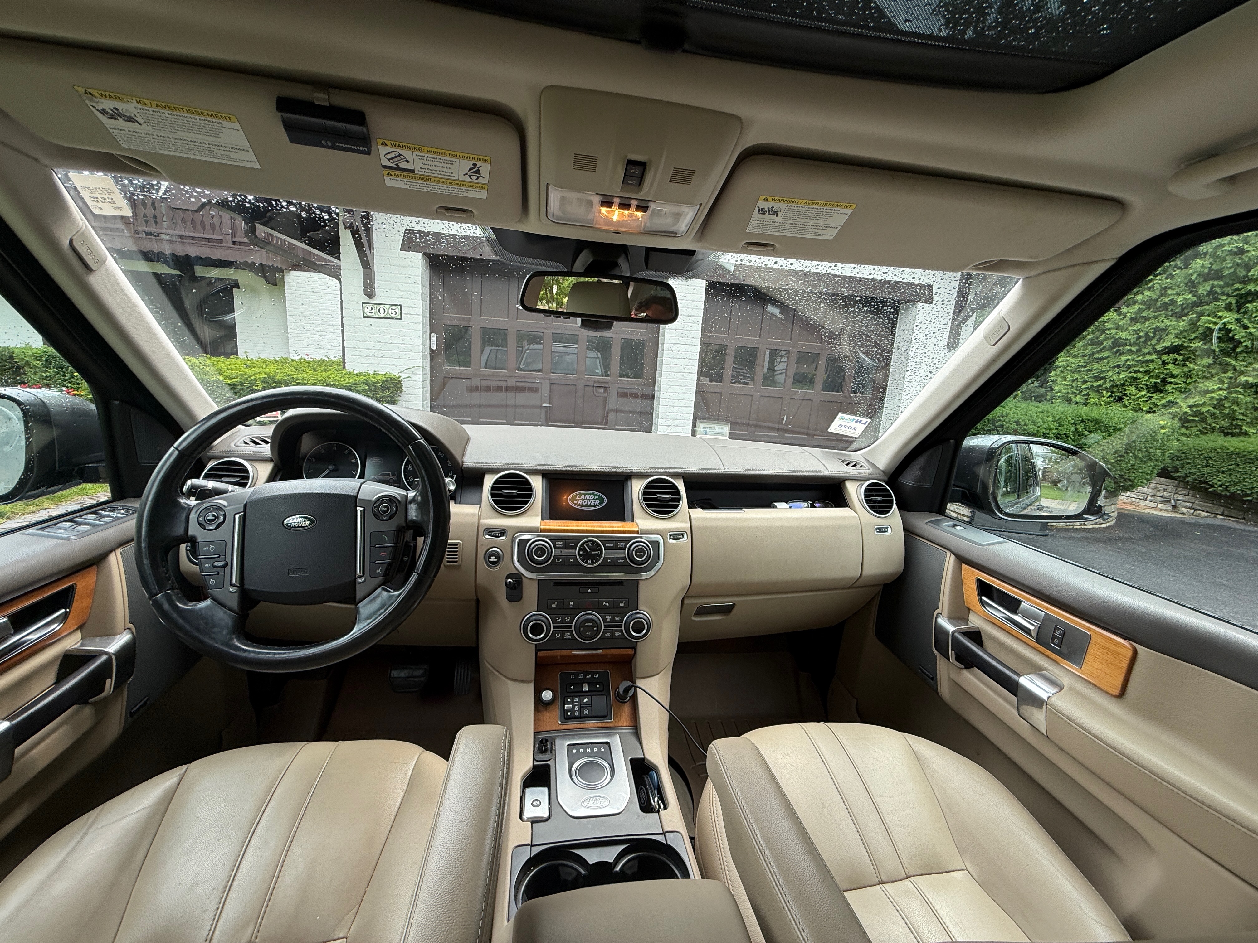 Used 2015 Land Rover LR4 HSE AWD/4WD image 21