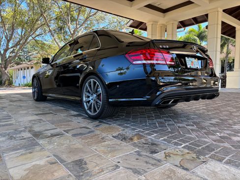 Used 2014 Mercedes-Benz E 63 AMG S-Model image 6