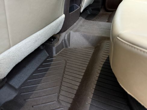 Used 2018 GMC Sierra 1500 SLT w/ SLT Premium Package image 32