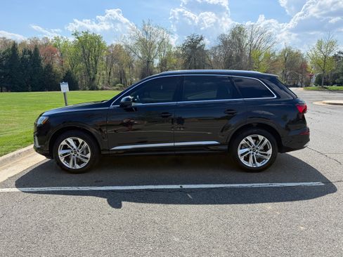 Used 2023 Audi Q7 3.0T Premium image 1