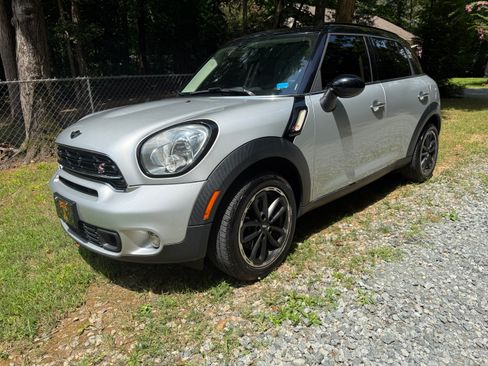 Used 2016 MINI Cooper Countryman S FWD image 4