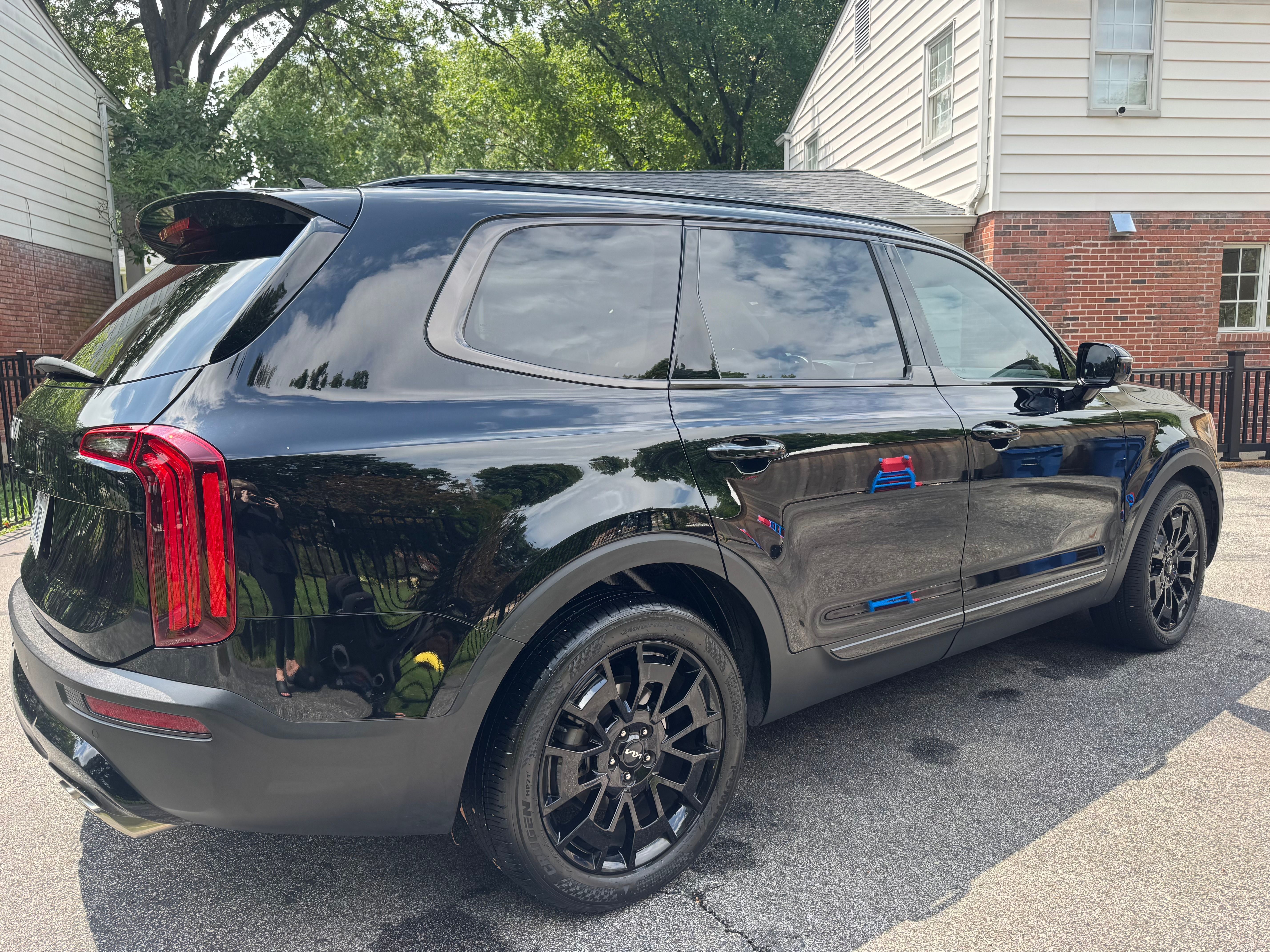 Used 2022 Kia Telluride SX w/ Nightfall Edition Package AWD/4WD image 14