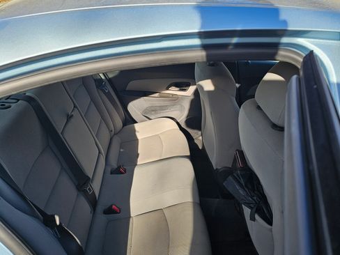 Used 2012 Chevrolet Cruze LT image 11
