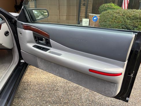 Used 1994 Cadillac Eldorado Touring image 8
