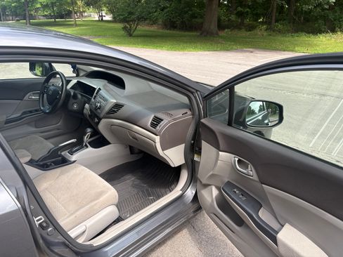 Used 2012 Honda Civic LX image 12