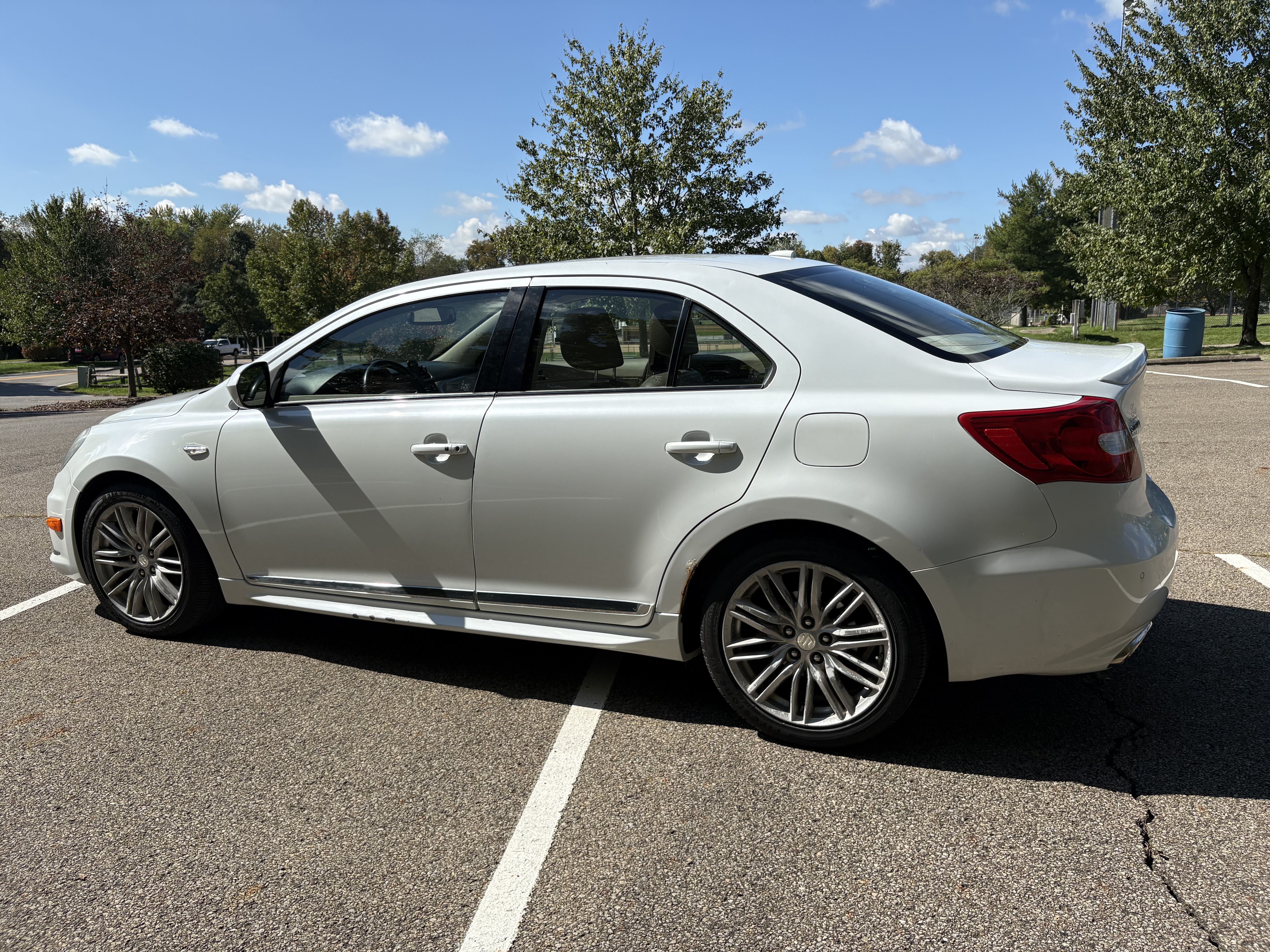 Used 2012 Suzuki Kizashi Sport SLS AWD/4WD image 6