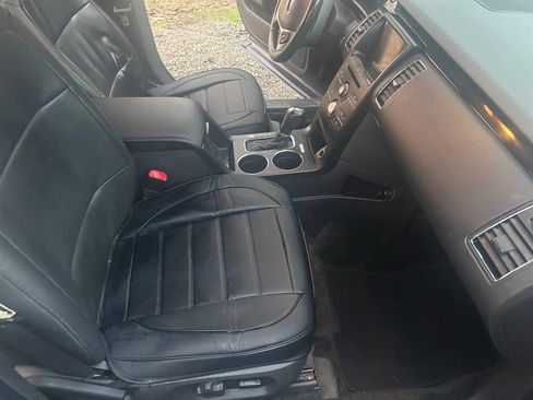 Used 2016 Ford Flex SEL w/ Equipment Group 202A image 9