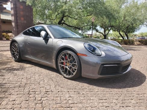 Used 2020 Porsche 911 Carrera image 4