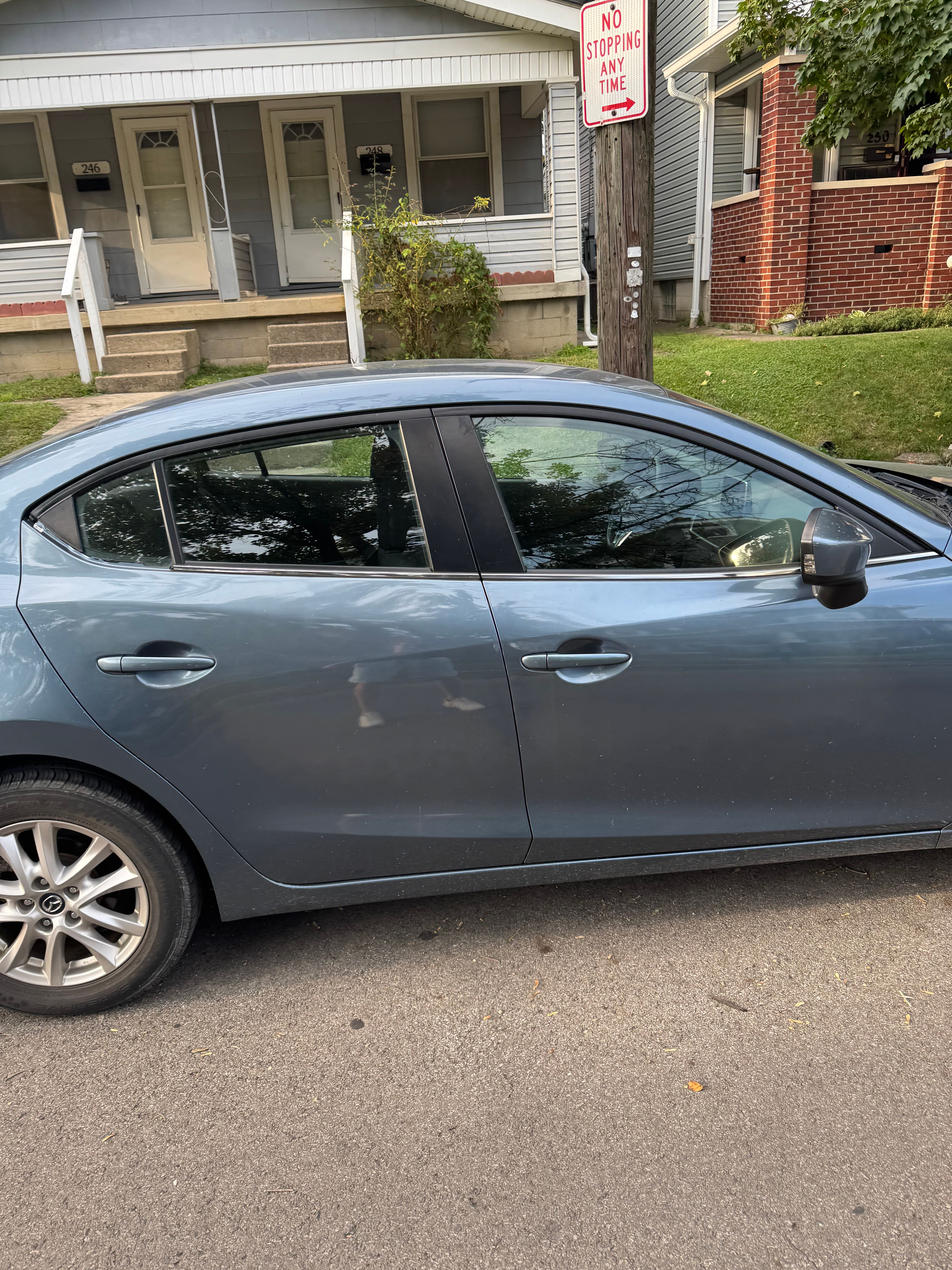 Used 2016 MAZDA MAZDA3 i Sport w/ Preferred Equipment Package FWD image 2