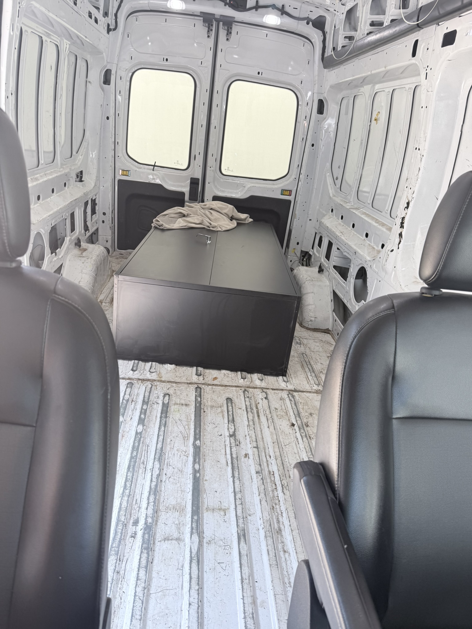 Used 2020 Ford Transit 250 148 High Roof RWD image 6