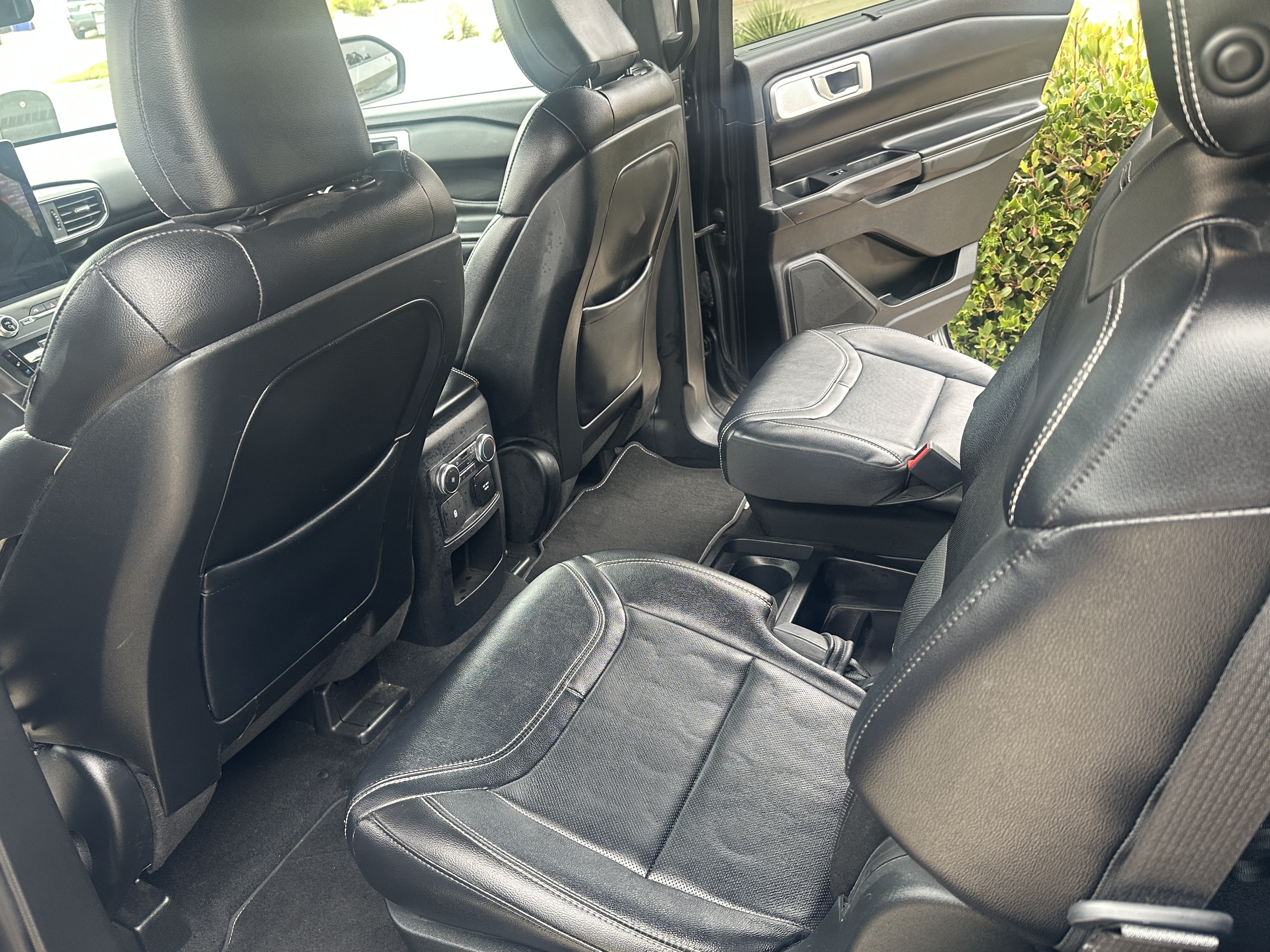 Used 2020 Ford Explorer ST w/ Premium Technology Package AWD/4WD image 19