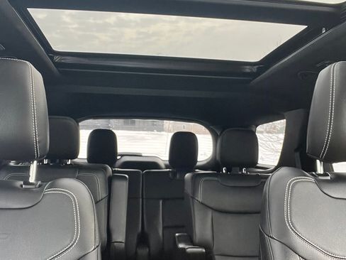 Used 2023 Ford Explorer ST w/ Equipment Group 401A image 13