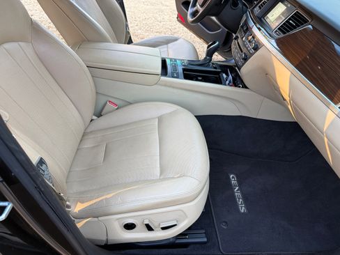 Used 2017 Genesis G80 3.8 w/ Option Group 02 image 26