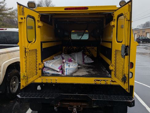 Used 2017 Chevrolet Silverado 3500 W/T image 9