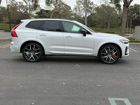 Used 2022 Volvo XC60 T8 Polestar w/ Protection Package Premier image 5