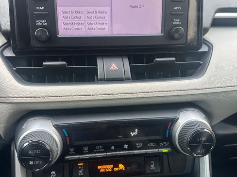 Used 2019 Toyota RAV4 XLE image 11