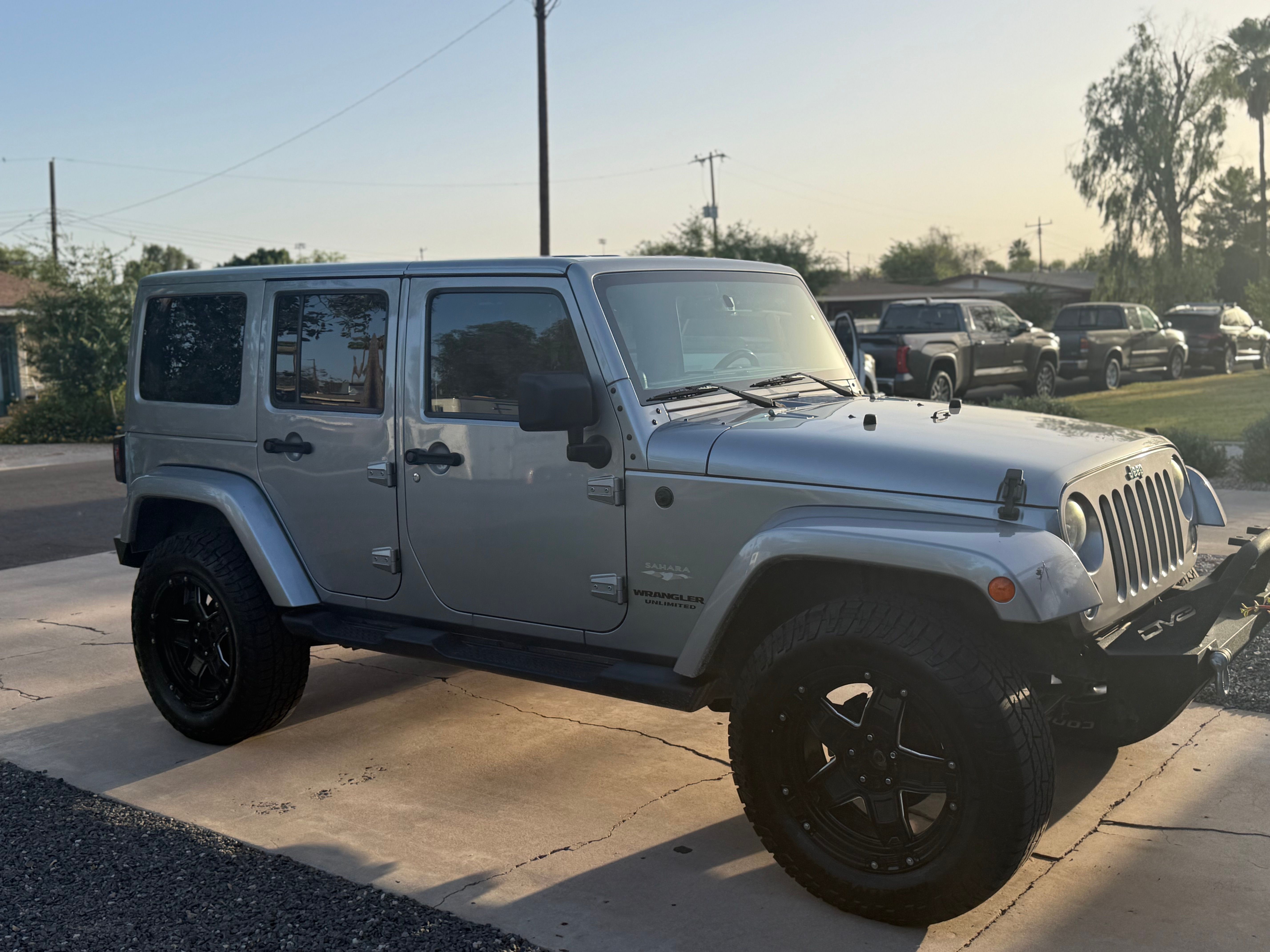 Used 2014 Jeep Wrangler Unlimited Sahara AWD/4WD image 14