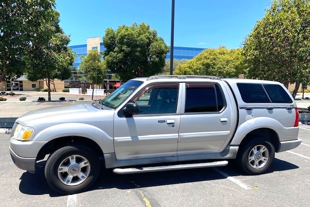 Used 2003 Ford Explorer Sport Trac XLT RWD image 1