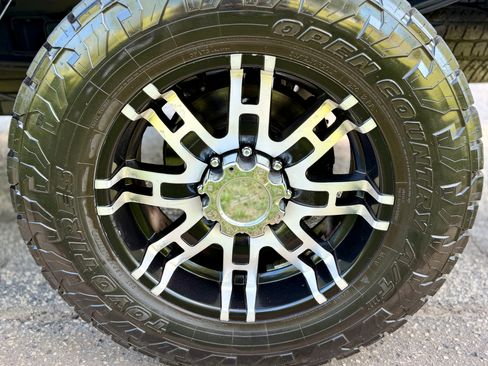Used 2014 Ford F250 Lariat w/ Chrome Package AWD/4WD image 16