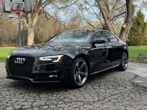Used 2014 Audi S5 Prestige w/ Prestige Package image 2
