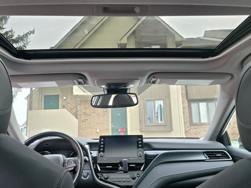 Used 2023 Toyota Camry SE w/ Audio Upgrade Package image 17