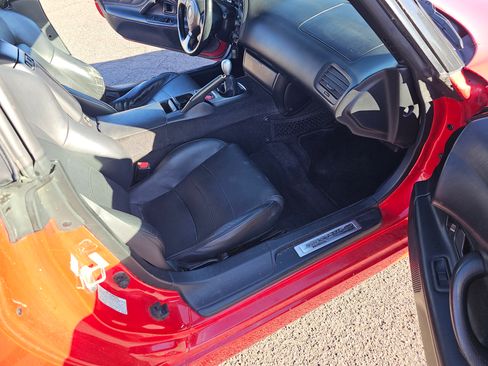 Used 2001 Honda S2000 image 14