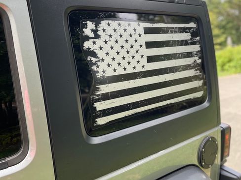 Used 2013 Jeep Wrangler Unlimited Rubicon w/ Connectivity Group image 6