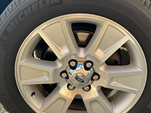 Used 2013 Ford F150 Lariat w/ Luxury Equipment Group image 16