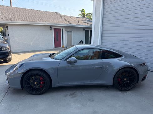 Used 2024 Porsche 911 Carrera S RWD image 4