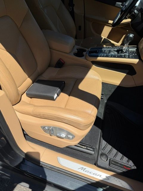 Used 2017 Porsche Macan S AWD/4WD image 12
