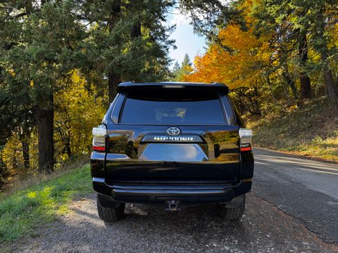 Used 2016 Toyota 4Runner Trail Premium image 6