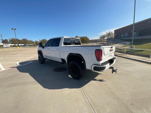 Used 2022 GMC Sierra 2500 AT4 w/ AT4 Preferred Package image 10