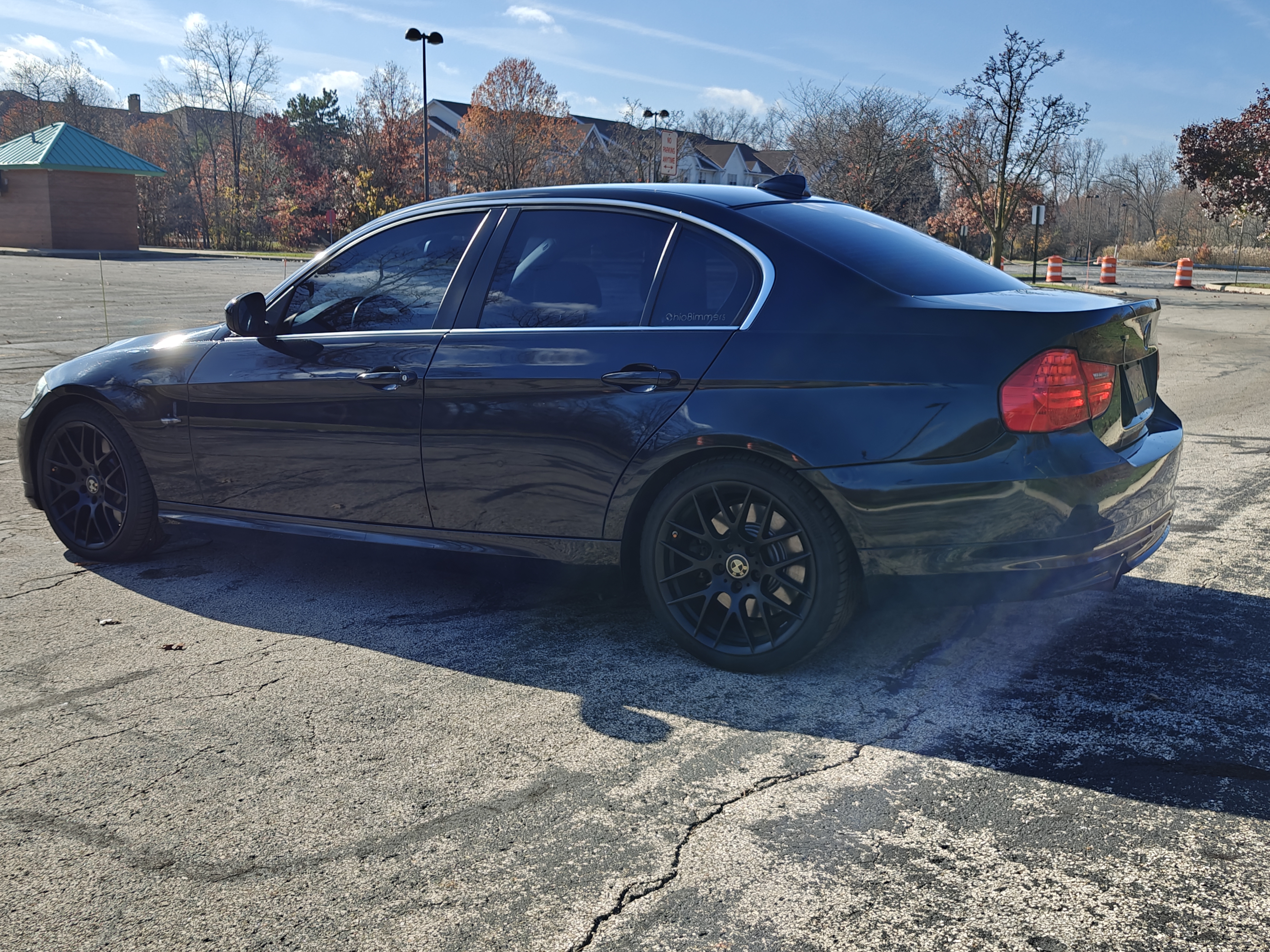 Used 2009 BMW 335i xDrive Sedan AWD/4WD image 8