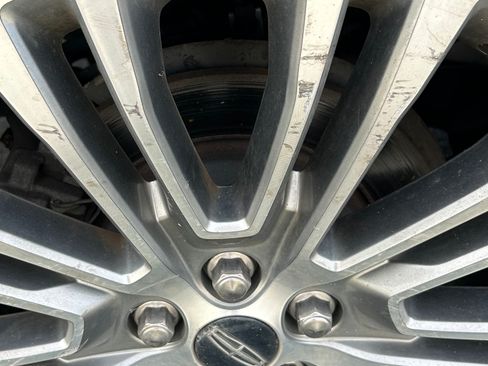 Used 2017 Lincoln MKX Reserve image 20