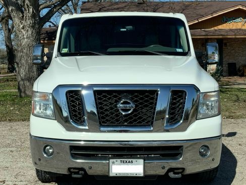 Used 2015 Nissan NV 3500 SL w/ Technology Package image 2
