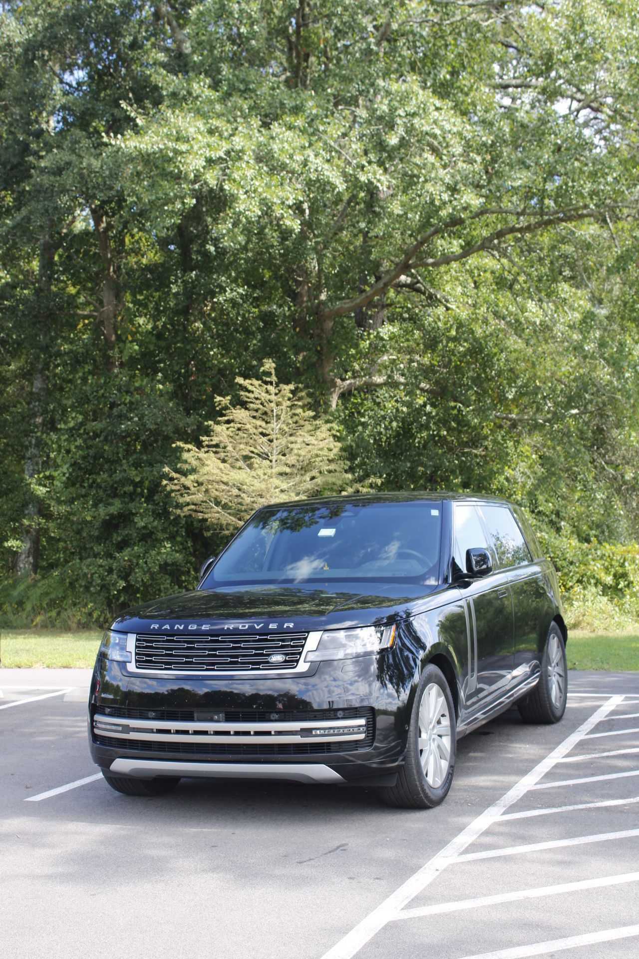 Used 2024 Land Rover Range Rover Long Wheelbase SE AWD/4WD image 12