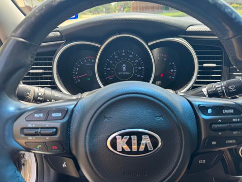 Used 2015 Kia Optima EX w/ EX Premium Package image 6