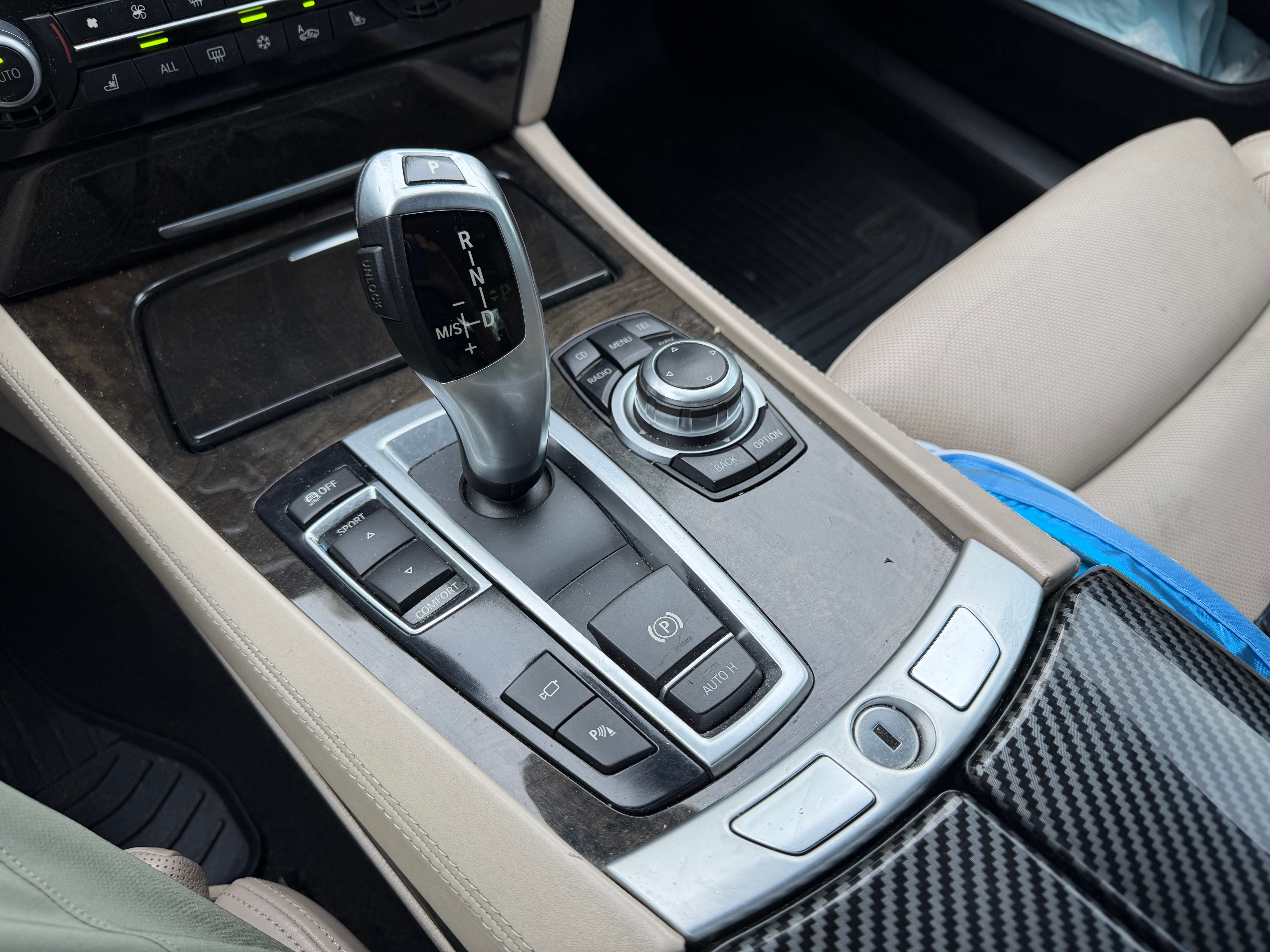 Used 2012 BMW 750Li RWD image 12