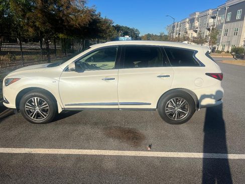 Used 2017 INFINITI QX60 3.5 Sport Utility 4D w/ Premium Plus Package image 1