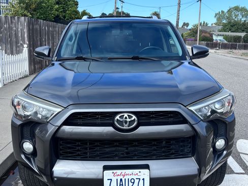 Used 2015 Toyota 4Runner SR5 Premium w/ Convenience Package RWD image 2