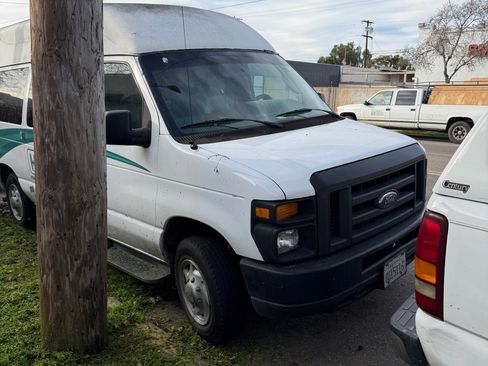 Used 2009 Ford E-150 and Econoline 150 image 11