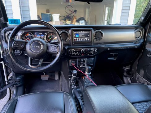 Used 2021 Jeep Wrangler Unlimited Sport image 15