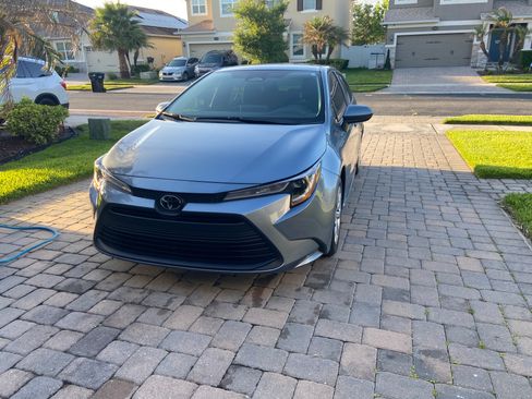 Used 2023 Toyota Corolla LE FWD image 1
