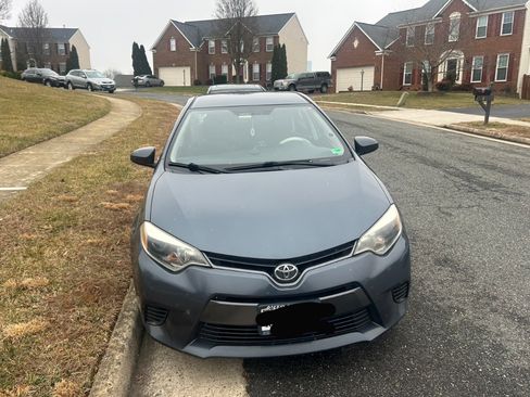 Used 2016 Toyota Corolla LE image 2
