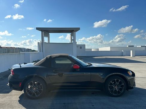 Used 2017 FIAT 124 Spider Abarth image 5