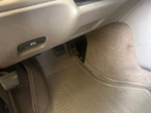 Used 2000 Chevrolet Astro Passenger RWD image 4