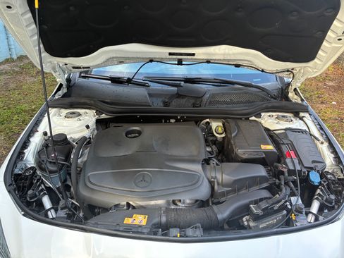 Used 2014 Mercedes-Benz CLA 250 image 2