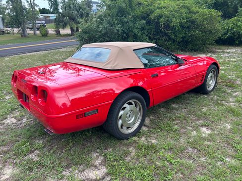 Used 1996 Chevrolet Corvette Convertible RWD image 4