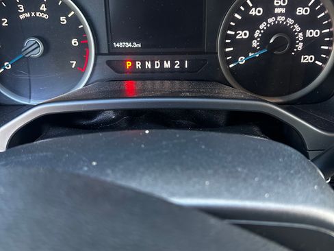 Used 2016 Ford F150 XLT w/ Equipment Group 302A Luxury image 11